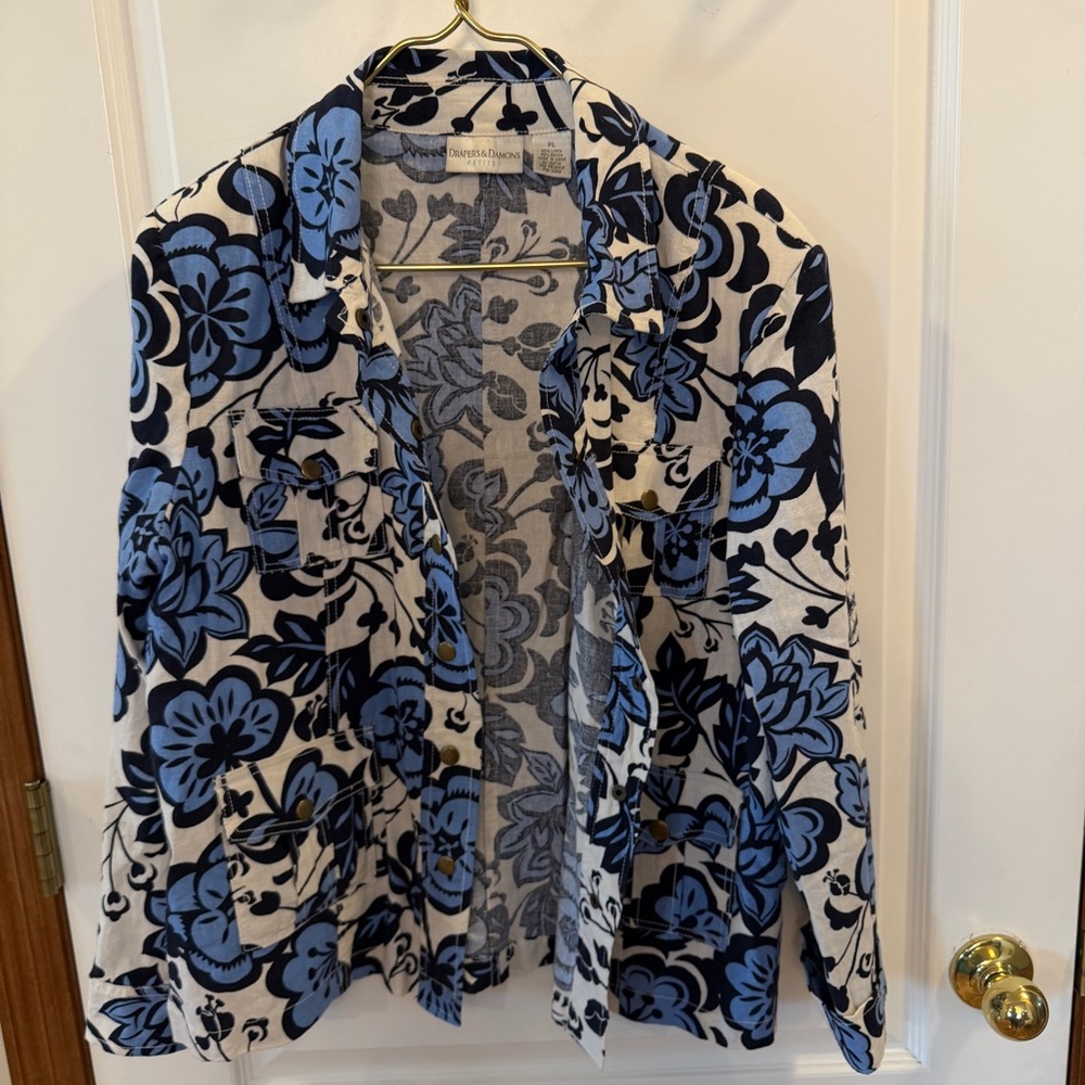 Draper’s & Damon’s Petite Large Blue Floral Linen/Rayon Like NEW! Jacket